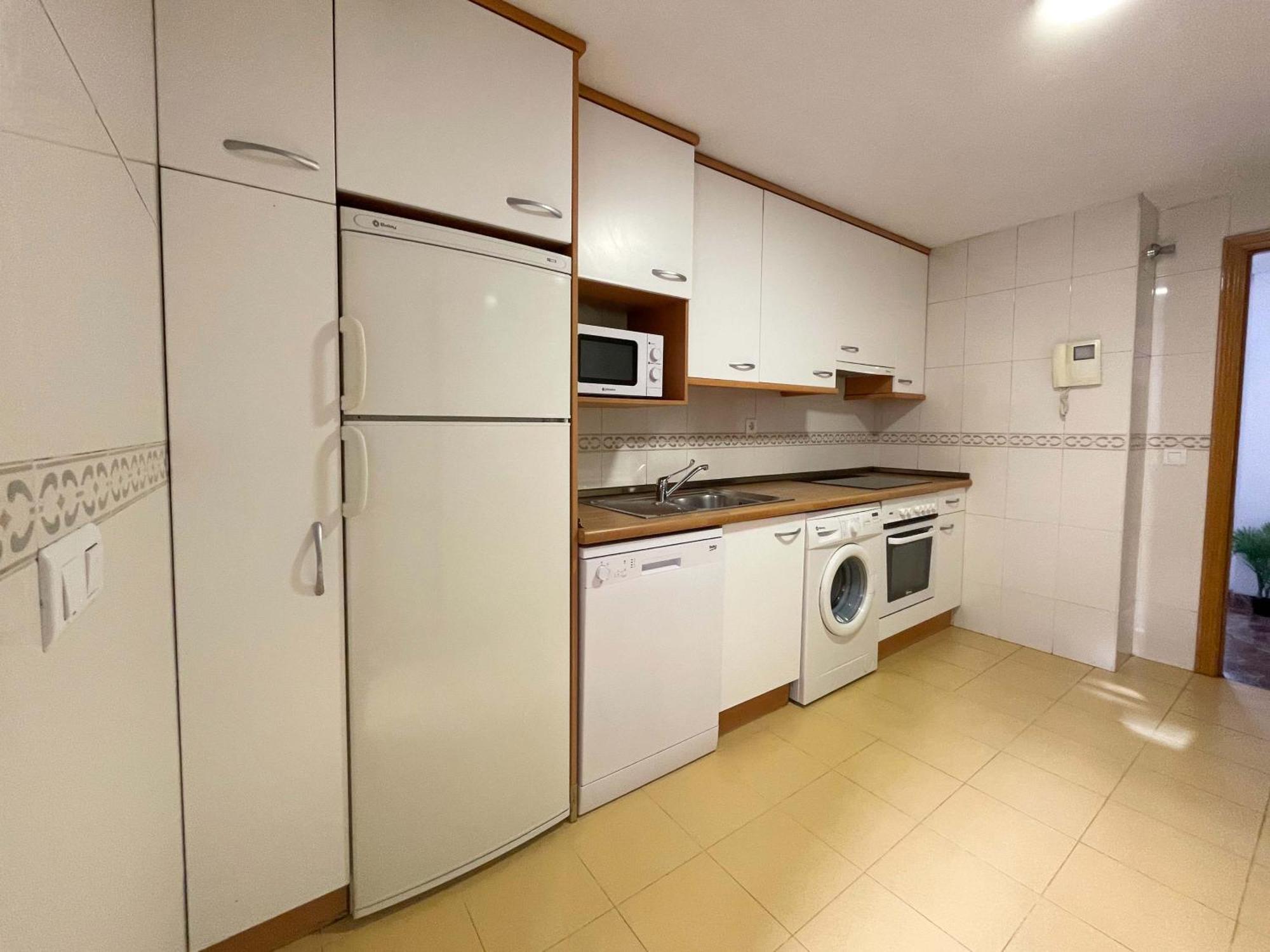 Apartamentos El Pilar Suites 3000 ซาราโกซา ภายนอก รูปภาพ